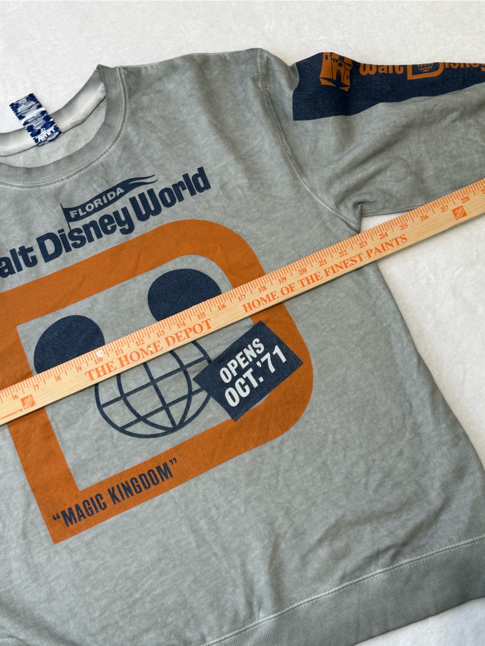 NWT Disney Sweatshirt Medium Grey Orange & Navy Walt Disney World Vintage Look - Picture 6 of 10